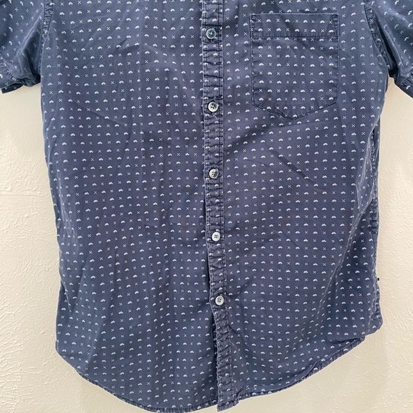 Men’s On The Road sz S Slim Fit Short Sleeve Button Down Navy Blue Bicycle Print - Picture 5 of 6